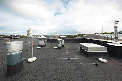 Peale eelmainitu peab katuseid kontrollima ja vajadusel hooldama pärast ekstreemseid ilmastikuolusid (torm, raju, tugev vihmasadu, tuisk) ja pärast katustel tehtavaid väga erinevaid töid.