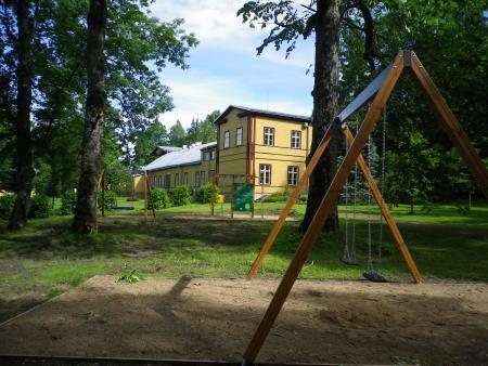 2014. aastal rajati Palupera mõisaparki uus mänguväljak. 4.3.
