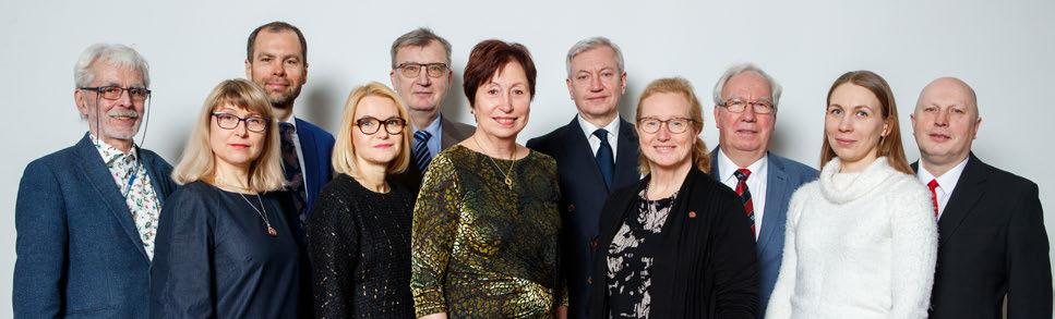 TARTU ÜLIKOOLI JUHTIMINE Tartu Ülikooli kõrgeim otsustuskogu on nõukogu, kes vastutab ülikooli majandus tegevuse ja pikaajalise arengu eest, kinnitab ülikooli põhikirja ning võtab vastu ülikooli