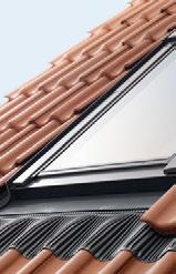Paigalduskomplekt BDX sisaldab soojustusraami, mille abil saab aknalengi ja katuse vahe paremini soojustada, ning paigalduskraed, mis loob tiheda ühenduse akna ja katuse aluskatte vahel.