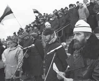 Üks esimesi sellest ajendatud üritusi Eestis oli fosforiidisõda. Nõukogude Liidu väetisetööstuse ministeerium kavandas Lääne-Virumaale suurt fosforiidikaevandust.