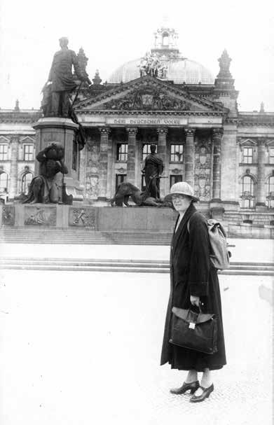 Liidia Poska-Teiss, esimene eestlasest arengubioloog Pilt nr 1. Liidia Poska-Teiss Berliinis 1923. aastal (erakogu). diplomi ning soovis jätkata õpinguid tehnikateaduskonna keemiainseneride harus.