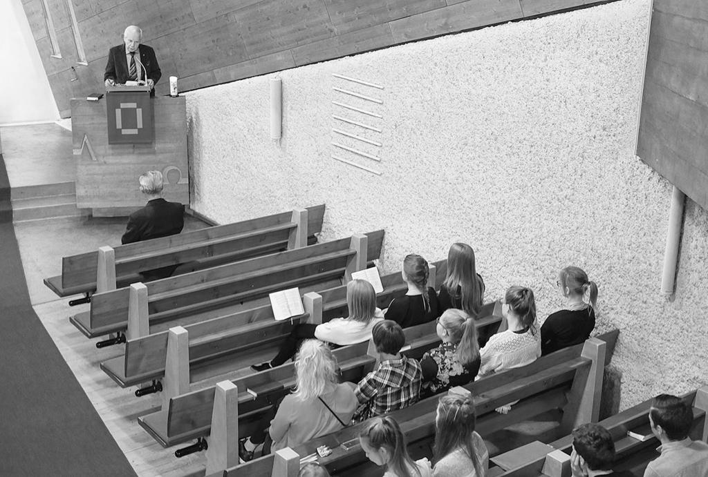 EVANGEELIUMIST TAEVALOOTUST Pärast kokkutulekut pidi Pekka Kinnunen ettekande Martin Lutheri elust ja etappidest usupuhastajana.