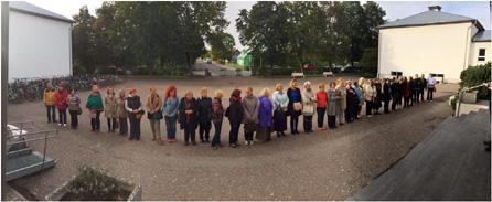 2015/16 Aastaraamat Õpetajatepäev 1. ja 2. oktoober Õpetajate päeva tähistamine algas juba neljapäeval 1.oktoobril, kus hommikul võttis võimu üle abituurium, kes kehastas vene allilma maffiat.