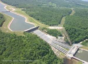 Ülemise veehoidla pindala on 1,4 km 2 ja maht 26 miljonit m 3. Joonis 24. Lewiston PEJ (USA) 300 MW, 33 m, 7000 MWh, töös alates 1961.
