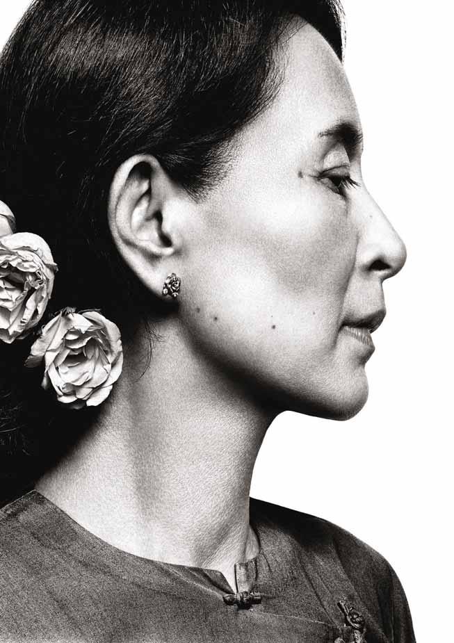 1990 AUNG SAN SUU KYI AUNG SAN SUU KYI juhtrolli võitluses demokraatia eest Myanmaris/ Birmas tunnustati Sahharovi auhinnaga 1990. aastal. 23 aastat hiljem, 22.
