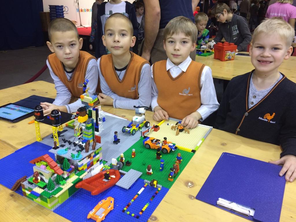 Ääsmäe kool Robotexil Võistlusel LEGO WeDO 2.0 EV200 osalesid neli võistkonda. Kaks võistkonda 2.B klassist. Nende juhendajaks oli Helene Arula. 1.