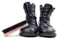 Nõuded märgistusele-jalatsid Võõrkeelse märgistusega jalatsid tuleb varustada ka eestikeelse teabega ulatuses, mis võimaldab tarbijal kasutada kaupa sihipäraselt ning ohutult.
