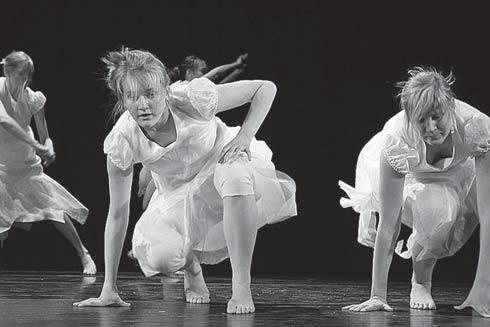 tants / dance Eesti Tantsuagentuuri poolt korraldatav festival KOOLITANTS on Eesti populaarseim ja suurima osalejate arvuga üritus tantsu harrastavatele koolinoortele. 1995.