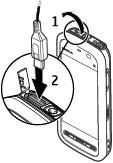 Ühenduvus Kaug-SIM-režiimi väljalülitamiseks vajutage toitenuppu ja valige Lõpeta kaug- SIM. USB Valige Menüü > Seaded ja Ühenduvus > USB.