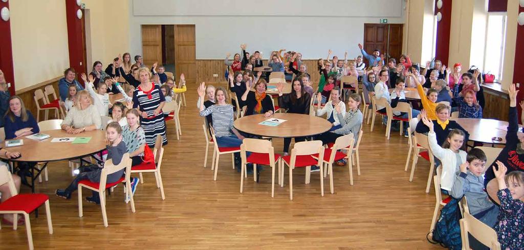 8 Elva valla leht Aprill 2019 Nr 49 RAAMATUKOGUD Maakondlikul lasteraamatupäeval tunnustati loomekonkursil osalenud õpilasi Tartumaa Lasteraamatupäev Rõõm lugemisest! toimus 2.