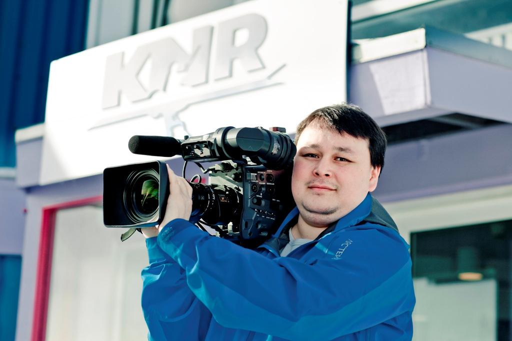 TV-mi teknikeri Mathias Davidsen 2010-mi suleqatitsialattut toqqarneqarpoq (Asseq: Deluxus Studio) 6.