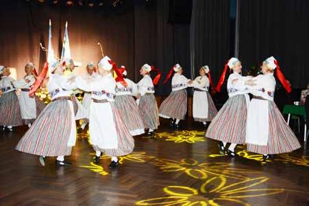 Oma tegemistesse oleme pühendanud ka noorema põlvkonna, 1998 ja 2004 Tallinnas Baltikal olid kaasatud väiksed tantsijad Elo- Triin Üper ja Merlin Alaots samuti 1997, 2003 ja 2006 Viru Särul.