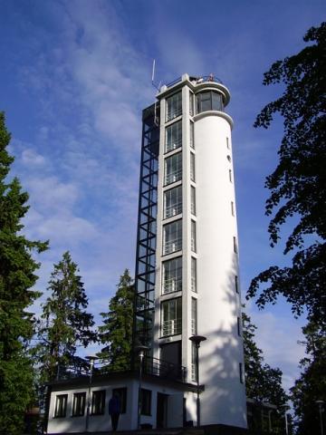 2.5. Suur Munamägi 2002. 2013. aastal 2002. aastal projekteeriti ning järgmisel aastal ehitati välja Suure Munamäe vaatetorni veevarustus. Alates 2004. aasta augustist kuni 2005.