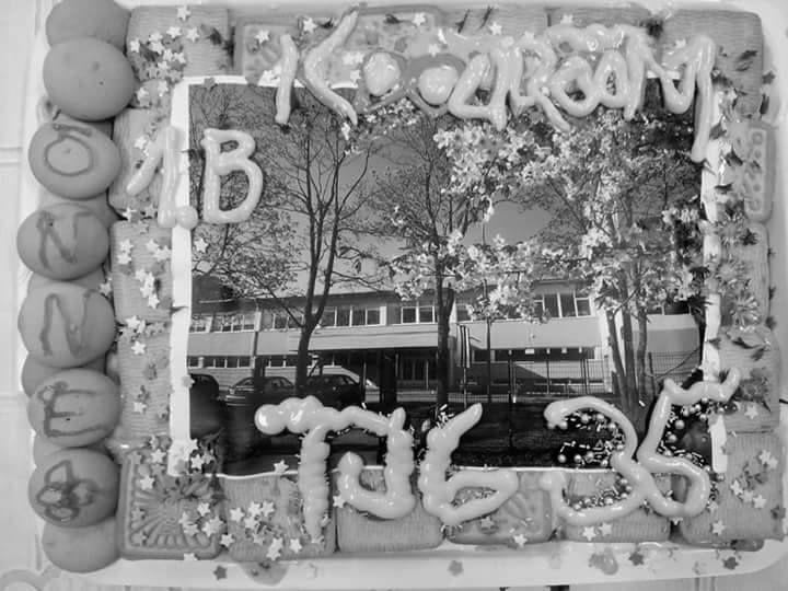 16 ÜRITUSED Kooli sünnipäev Carmen Katariina Sikk 6. 10. novembrini toimus meie koolis kooli sünnipäevanädal. Tallinna Järveotsa Gümnaasium sai 35aastaseks.