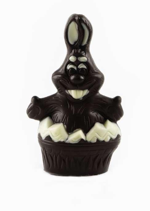 67 100. Easter rabbit milk chocolate figure.