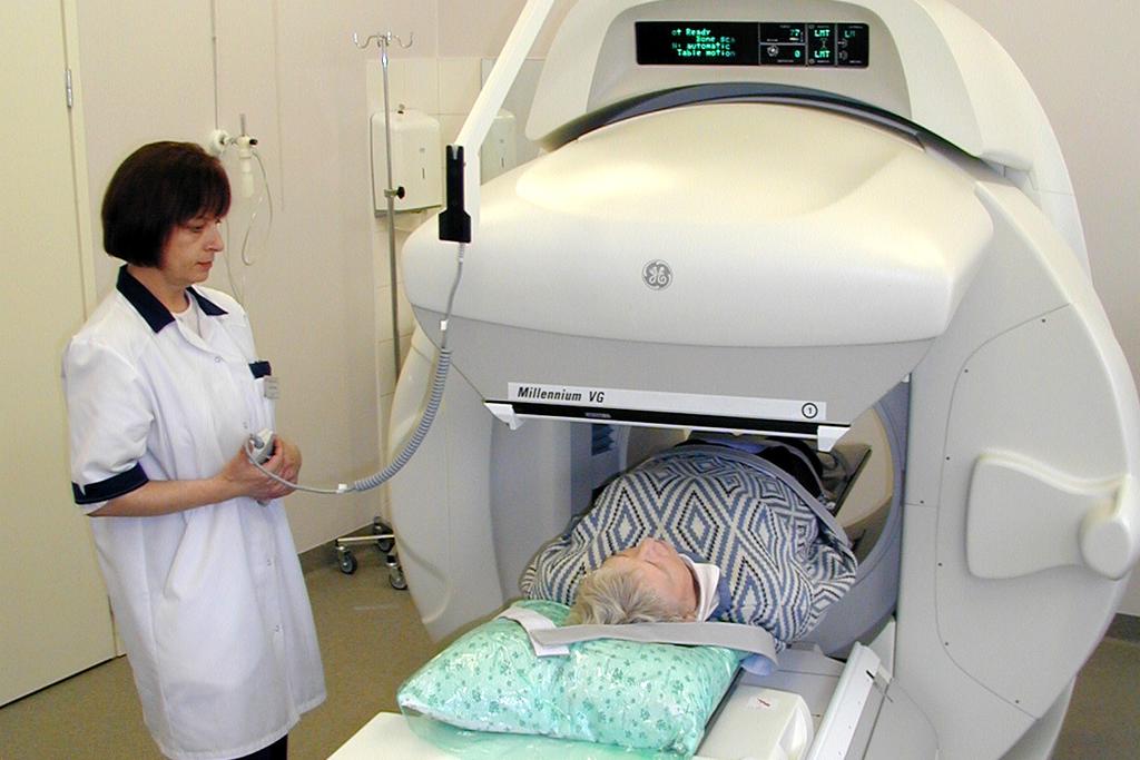 laserkonfokaalmikroskoopia, RT-PCR), kaasates selleks parimaid välisõppejõude. Keskus paikneb Tartu Ülikooli Biomeedikumis ning läheduses asuvates neuroloogia, psühhiaatria ja pediaatria kliinikutes.