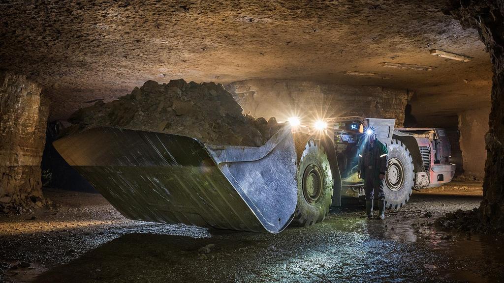 Suurendasime põlevkivi kaevandamise efektiivsust Saavutasime Estonia kaevanduses kamberlaava kaevandamise täisvõimsuse Käivitasime maa-aluse mobiilside, mis tõstab turvalisust ja muudab kaevandamise