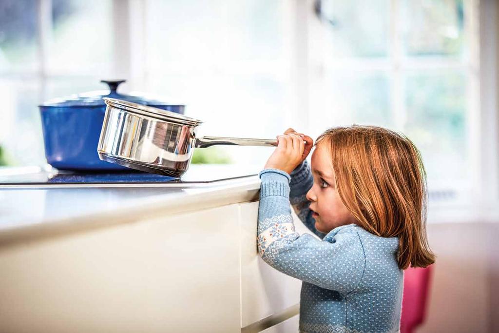 Üldised turvameetmed Köök on meie kodu süda, kus me veedame palju aega. Laste köögis viibimine võib kaasa tuua riske, kui nad jäetakse omapead.