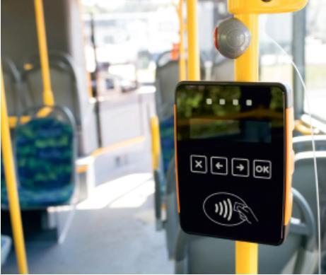 linnaliini-tüüpi bussides on validaator iga ukse juures ning see on ekraani, märgutulede ja nelja klahviga Märgutuled: SININE KOLLANE ROHELINE PUNANE valideeri kaart oota, seade kontrollib