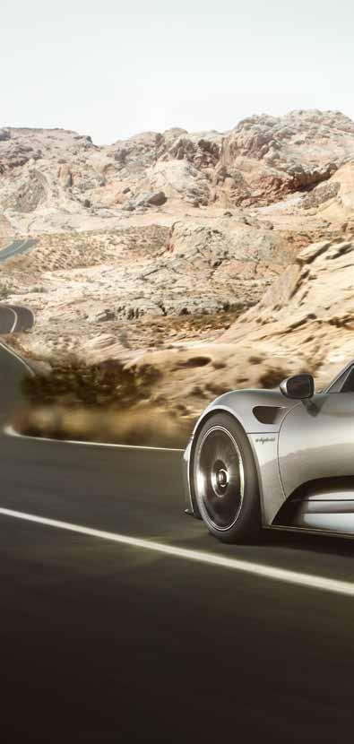 >> 918 Spyder << Suure pöörete arvuga V8 mootor Uurime fakte: Porsche vabalthingava mootori töömaht on 4,6 liitrit ja suurim võimsus liitri kohta 97 kw (132 hj).