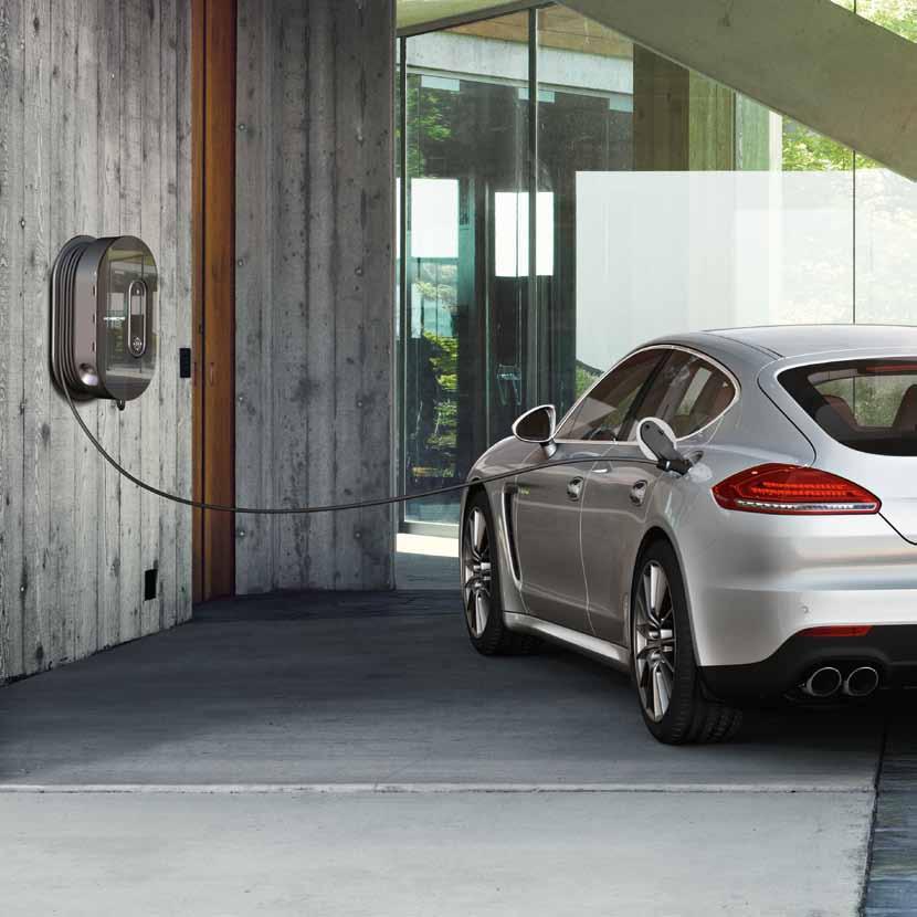 >> Porsche ja elekter << Panamera S E-Hybrid 1) : keskmine kütusekulu: 3,1