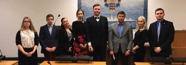 Tallinna Noortevolikogu Kohtumine linnajuhtidega Kohtumine linnajuhtidega on Tallinna Noortevolikogu sündmustesari, mille eesmärgiks on tuua kokku noored ja otsustajad.