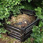 kõrge ja lai, pealt kaetud Kompost tuleb kohe laiali laotada kui see on valmis, sest mida rohkem ta seisab, seda rohkem see mineraliseerub ja kaotab saadavaid toitaineid 1