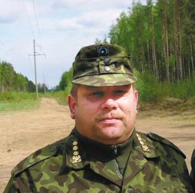 Kaitseliit 86 TEENISTUS KAITSELIIDUS SAAB VÄÄRILISEMALT TASUSTATUD Kaitseliidu ülem major Benno Leesik, Kaitseliidu 86.