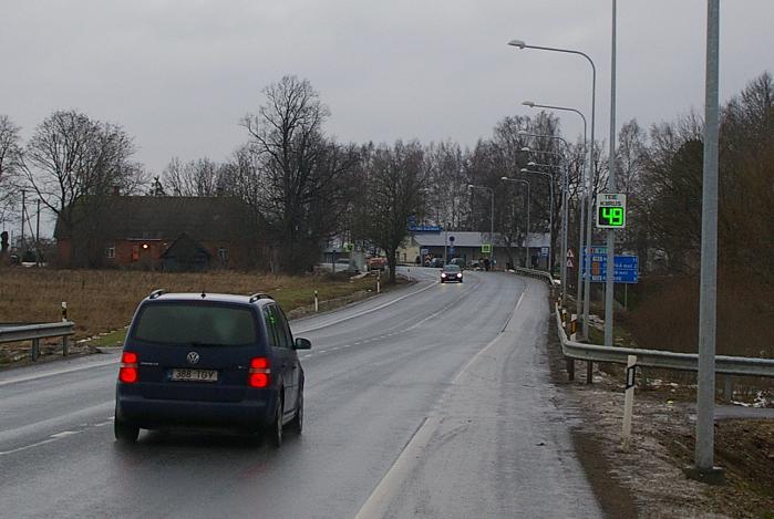 1.6 KAMBJA 26 Kambja kiirustabloo asub Tallinn-Tartu-Võru-Luhamaa maanteel kiiruspiirangu 50 km/h alas,